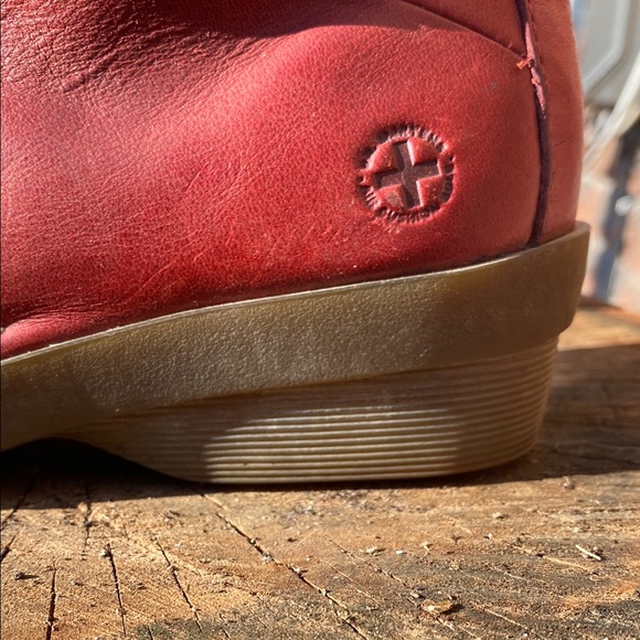 Vintage Women’s Red Doc Martens Leather Boots Size 5 (US) - Picture 9 of 11